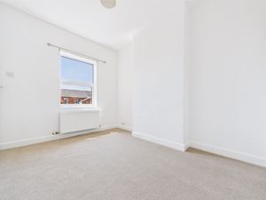 Bedroom- click for photo gallery